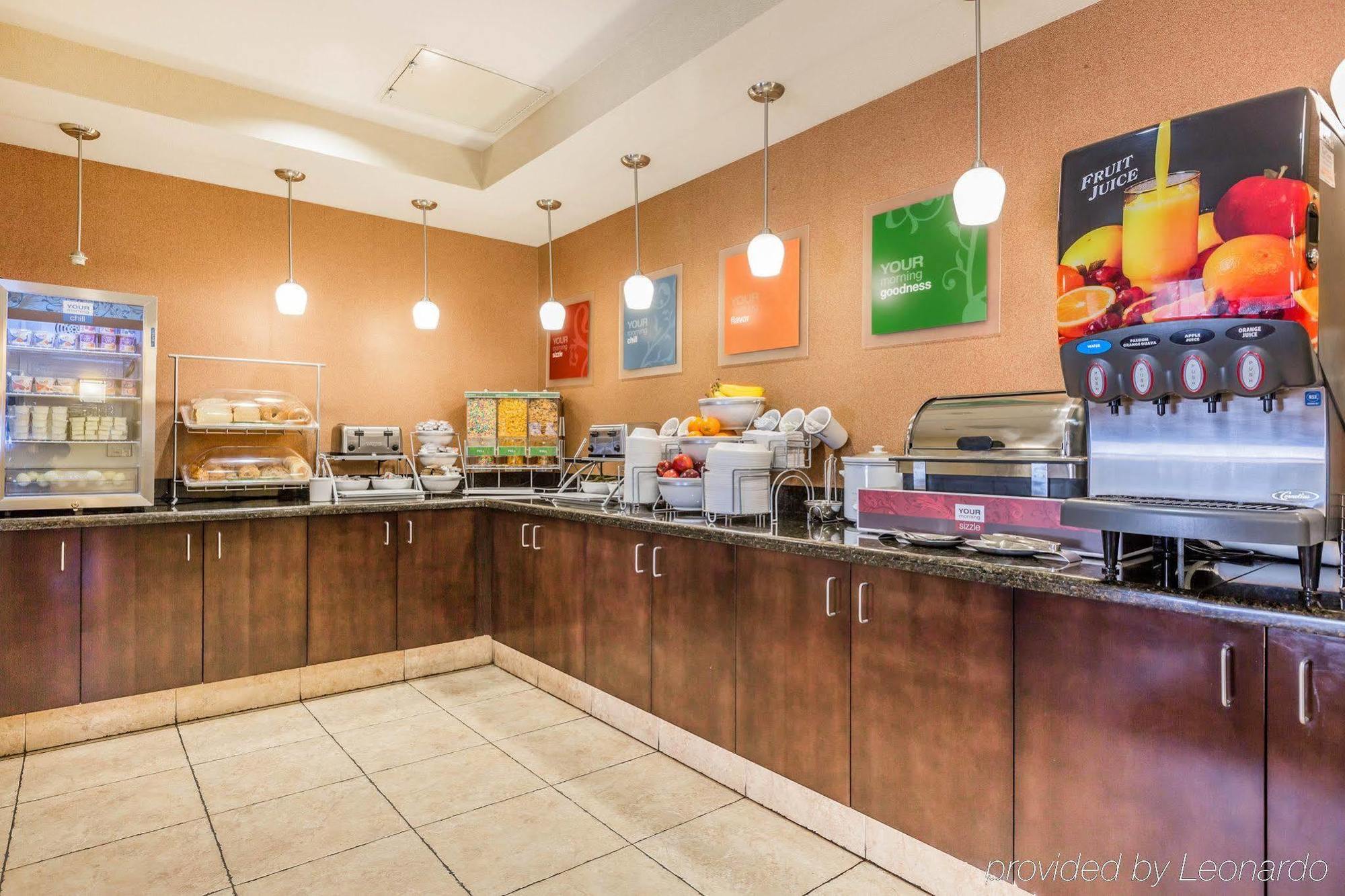 Comfort Suites Блайт Экстерьер фото