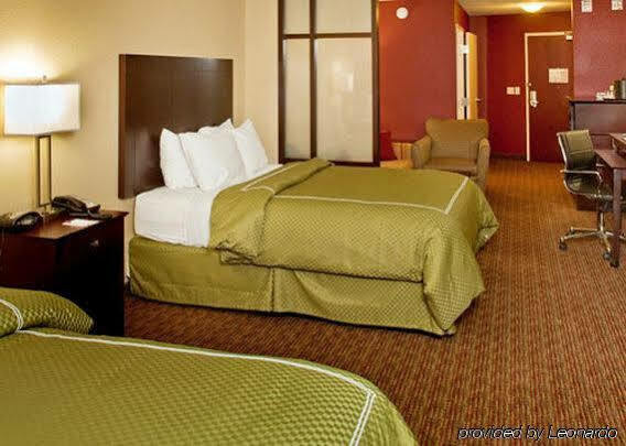 Comfort Suites Блайт Экстерьер фото